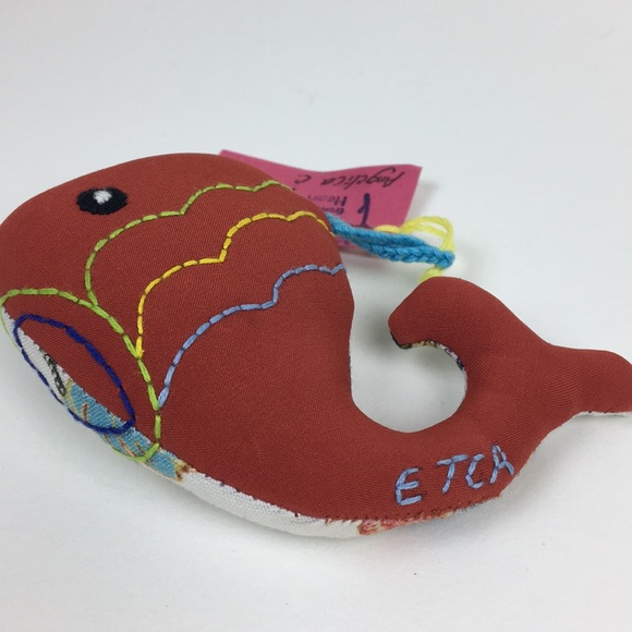 One handmade whale 🐳 keychain ornament - Picture 3 of 4